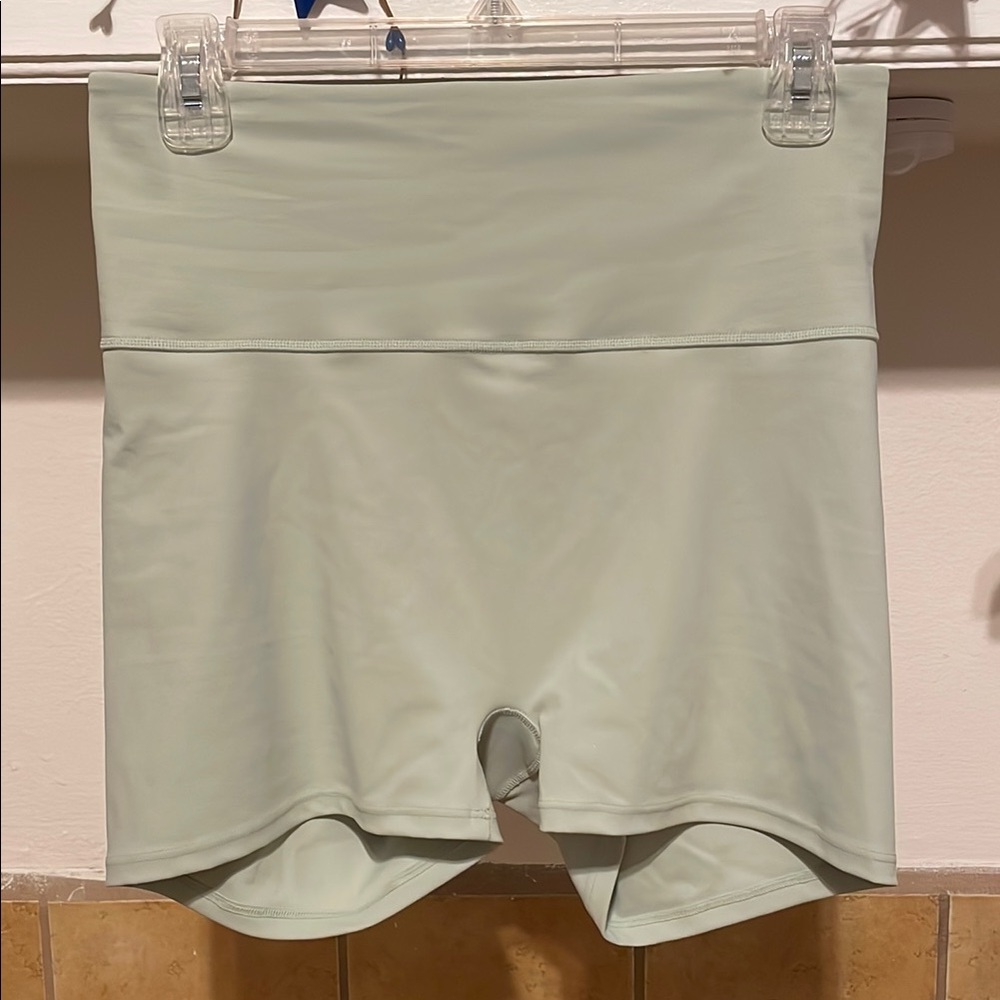Victoria’s Secret Women's Mint Ultra High Rise Shortie Shorts (size XL) NWT